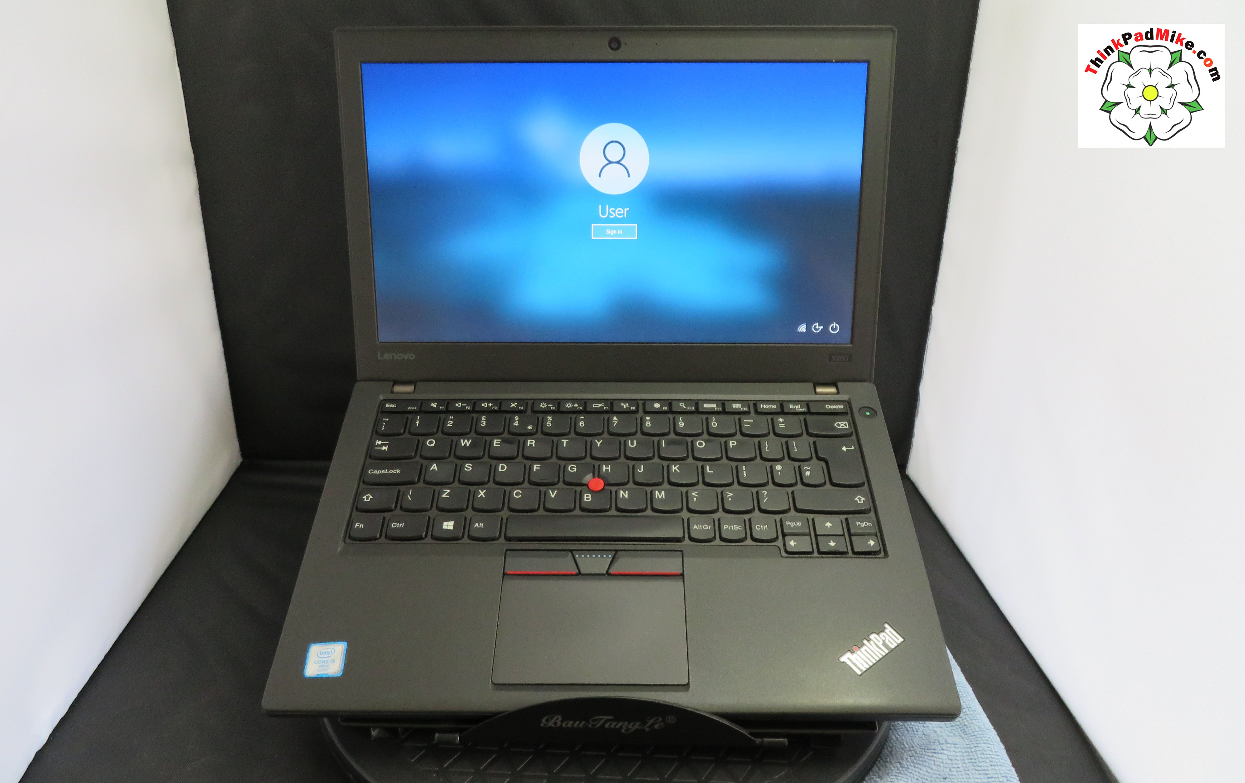 Lenovo ThinkPad x260 i5 6300U 2.4Ghz 8GB RAM 240GB SSD Two Batteries WIN10  (589)