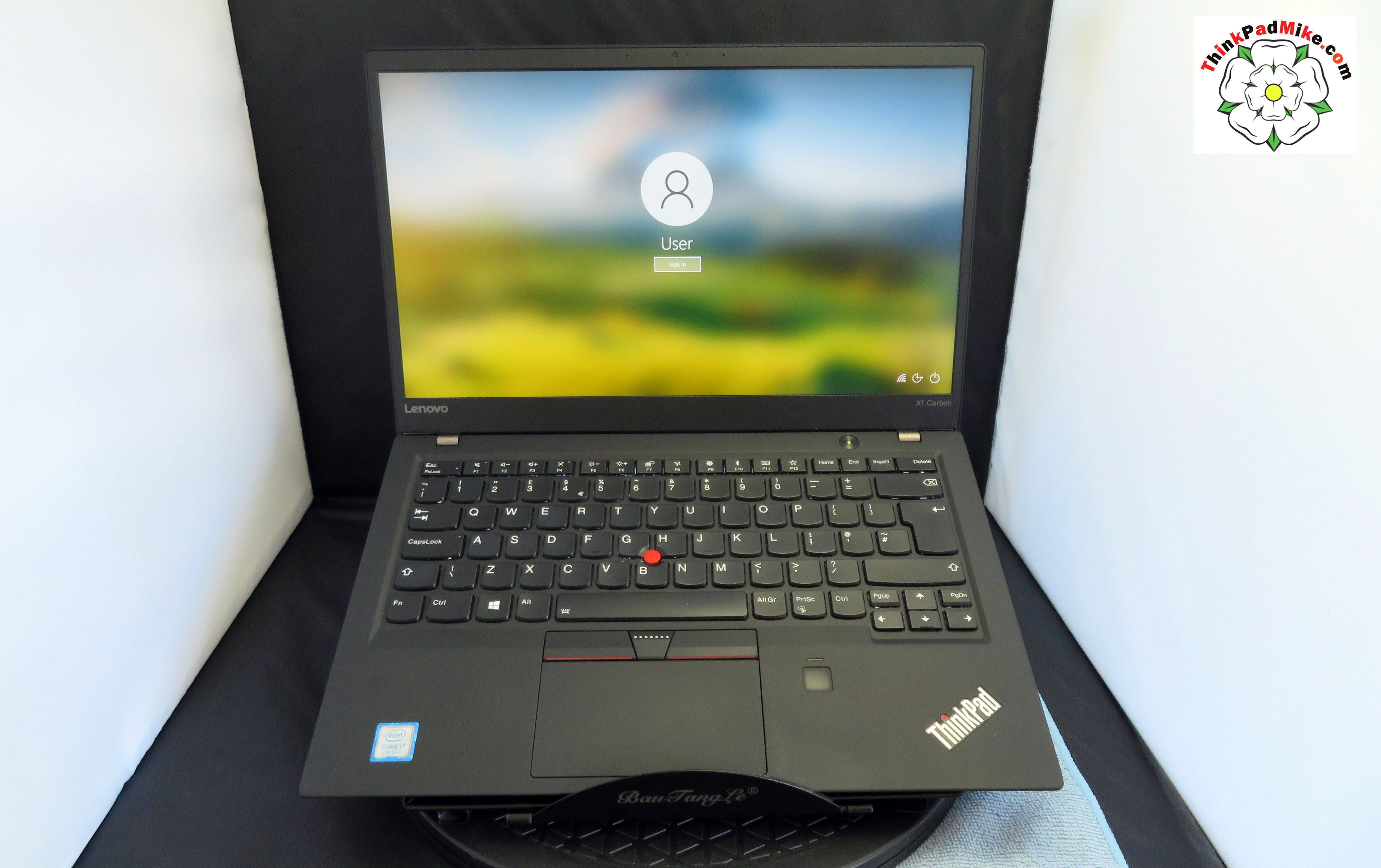 Lenovo ThinkPad x1 Carbon 5th Gen i7 7500U 2.7Ghz 8GB RAM 256GB