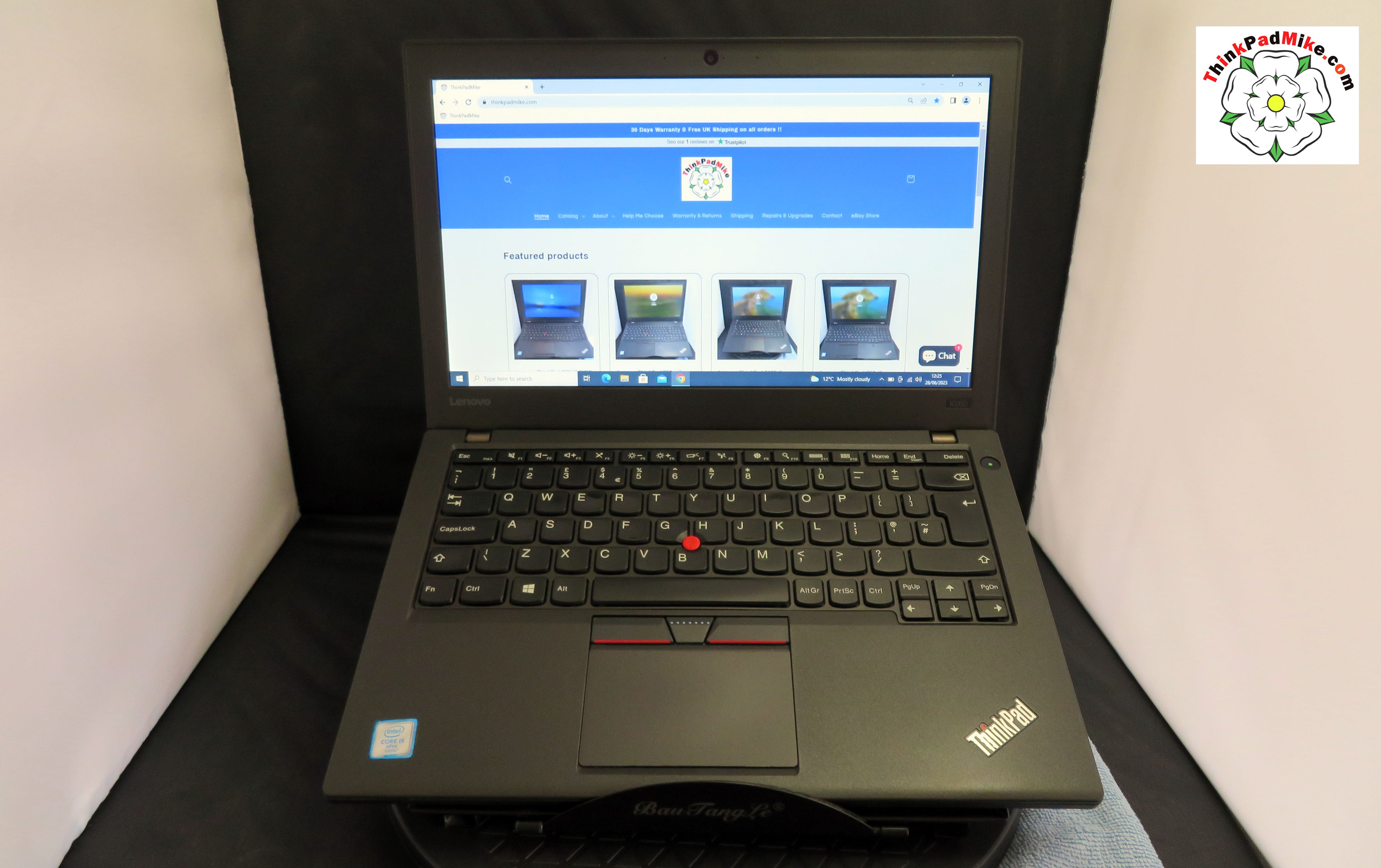 Lenovo ThinkPad x260 i5 6300U 2.4Ghz 8GB RAM 240GB SSD Two Batteries WIN10  (589)