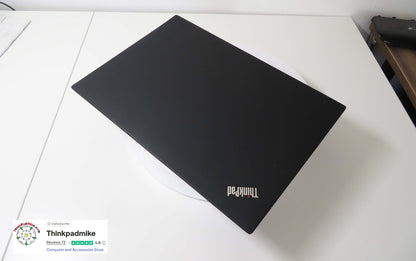 ThinkPad T480 lid exterior with Lenovo logo