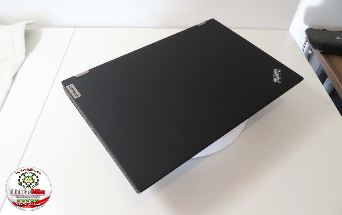 Lenovo ThinkPad P15 i7 10850H *6 CORE* 32GB RAM 512GB SSD IPS NVIDIA T2000 (1397)