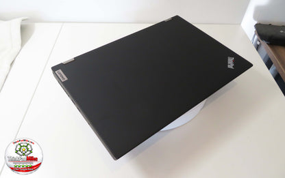 Lenovo ThinkPad P15 i7 10850H *6 CORE* 32GB RAM 512GB SSD IPS NVIDIA T2000 (1397)