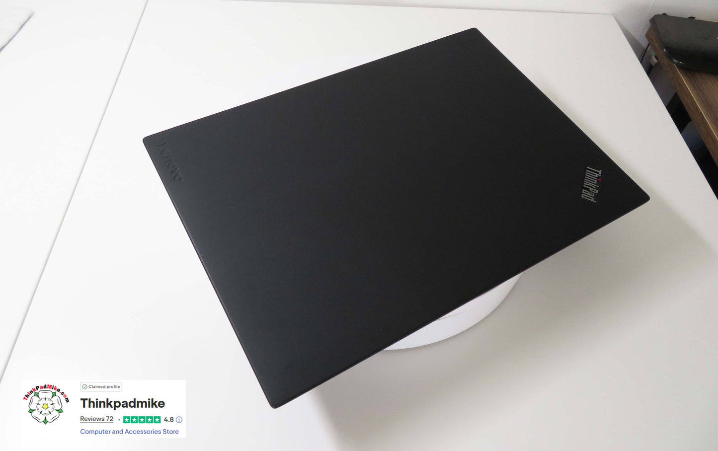 ThinkPad T480 lid exterior with Lenovo logo