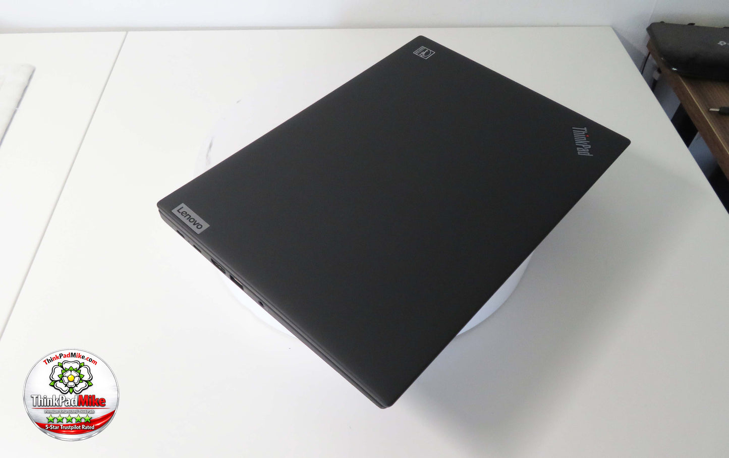 Lenovo ThinkPad T14s AMD Ryzen 7 Pro 8 Core 32GB RAM 512GB SSD IPS TOUCH (1364)