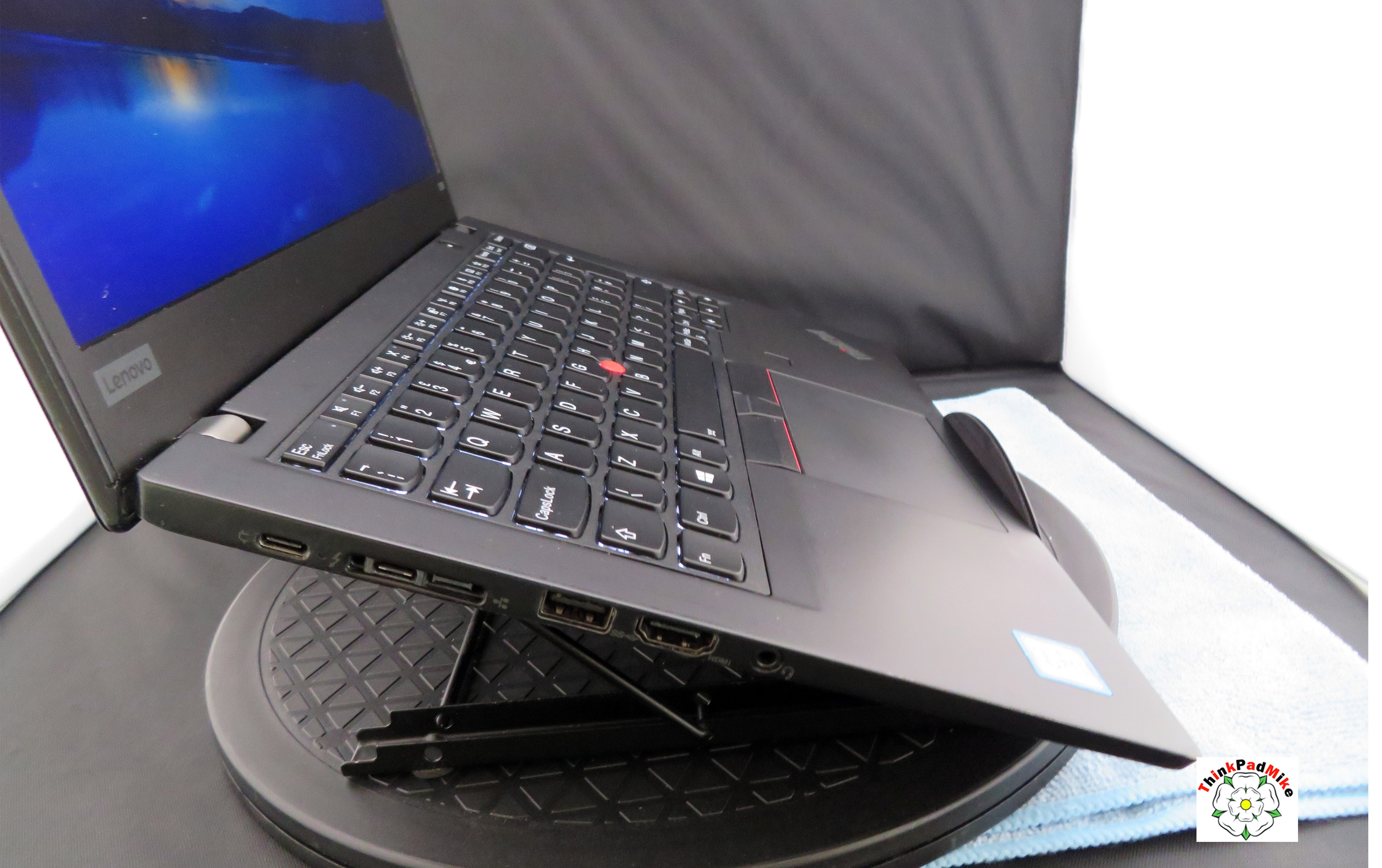 Lenovo ThinkPad x i5 1.6Ghz U GB RAM GB SSD IPS TOUCH Screen  B\L KB