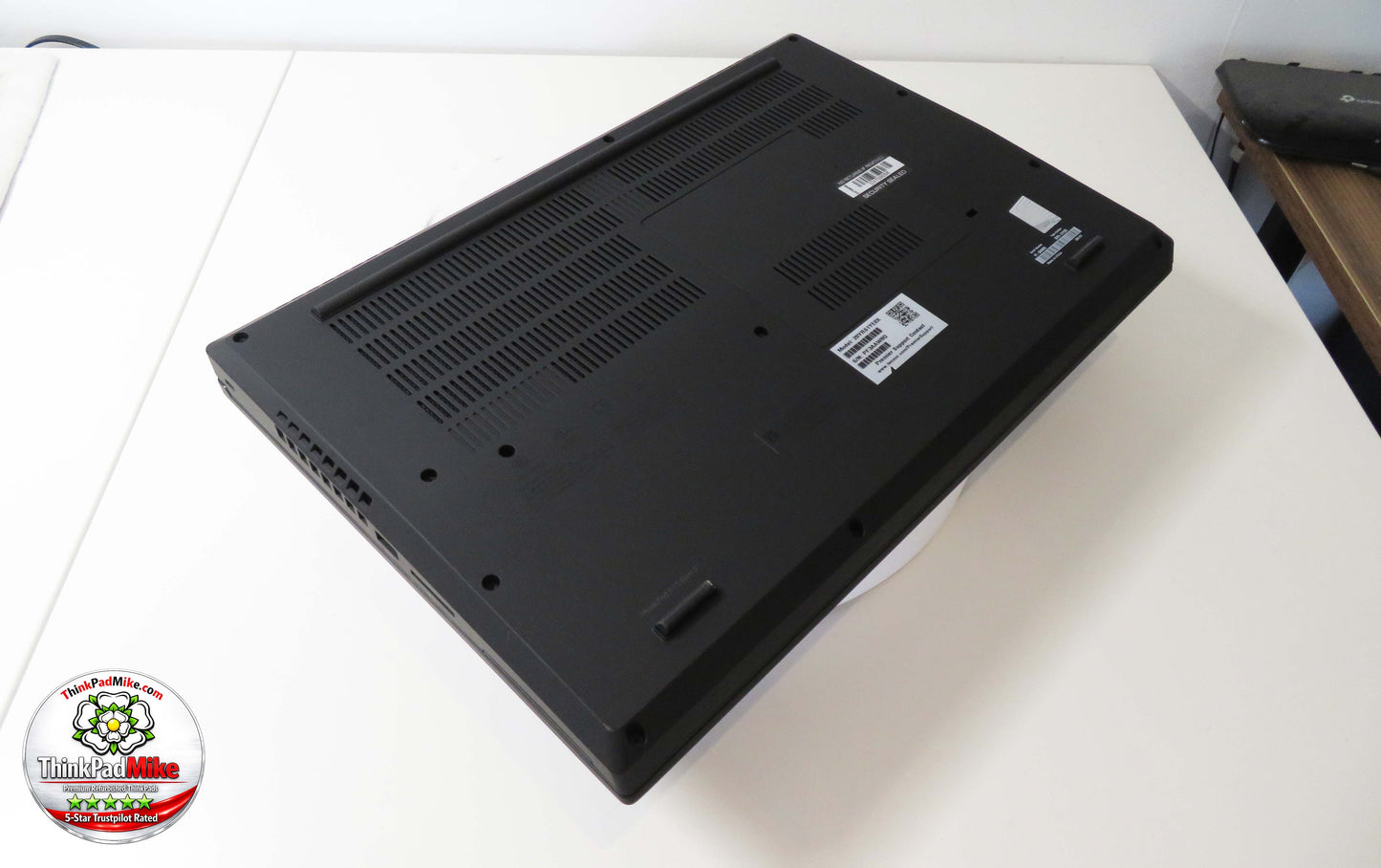 Lenovo ThinkPad P15 i7 11850H *8 CORE* 32GB RAM 512GB SSD UHD NVIDIA T1200 (1377)