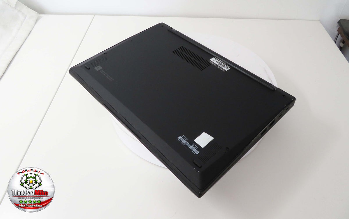 Lenovo ThinkPad X1 Carbon Gen 10 i7-1260P 16GB RAM 256GB SSD 14" OLED (1386)