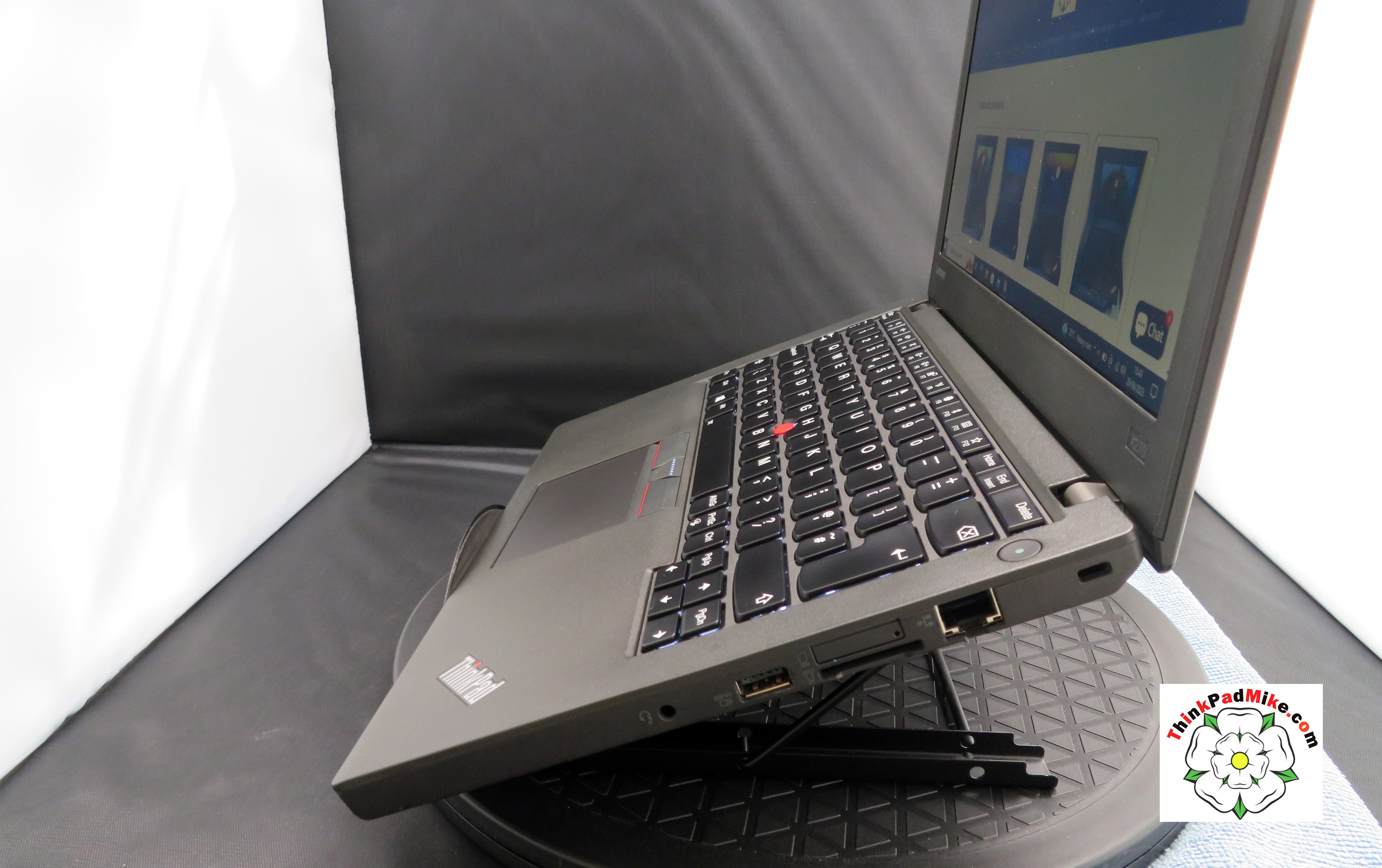 Lenovo ThinkPad x270 i5 6300U 2.4Ghz 8GB RAM 256GB SSD Backlit KB