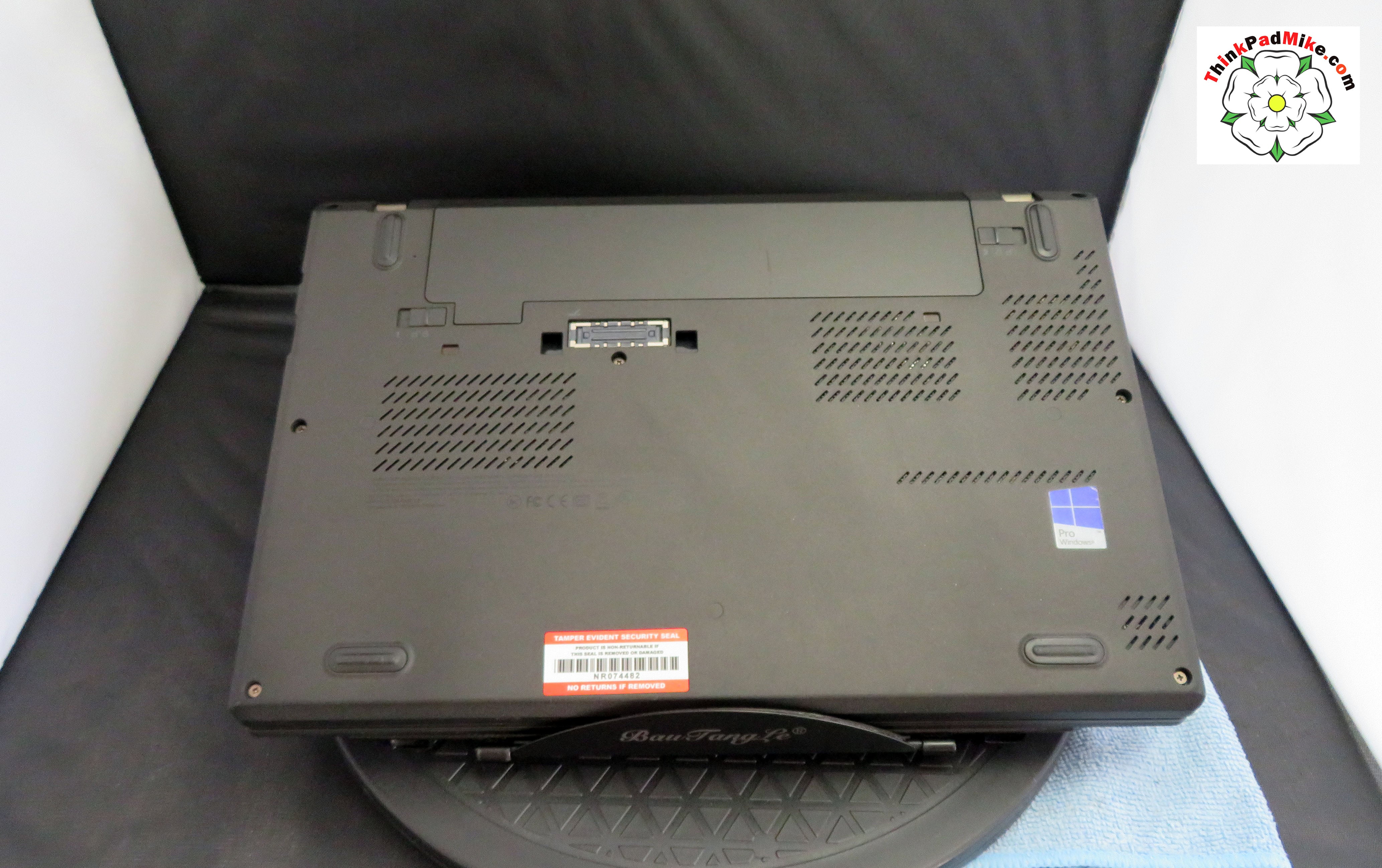Lenovo ThinkPad x260 i5 6300U 2.4Ghz 8GB RAM 240GB SSD Two 