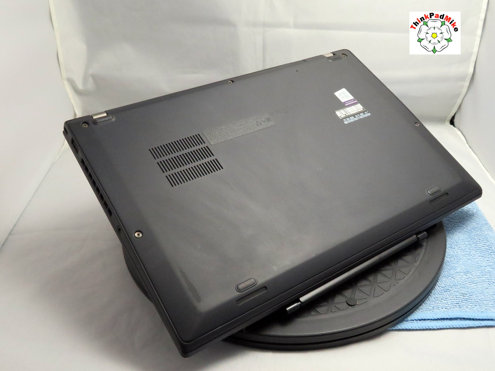 Lenovo ThinkPad x1 Carbon 5th Gen i7 7500U 2.7Ghz 8GB RAM 256GB