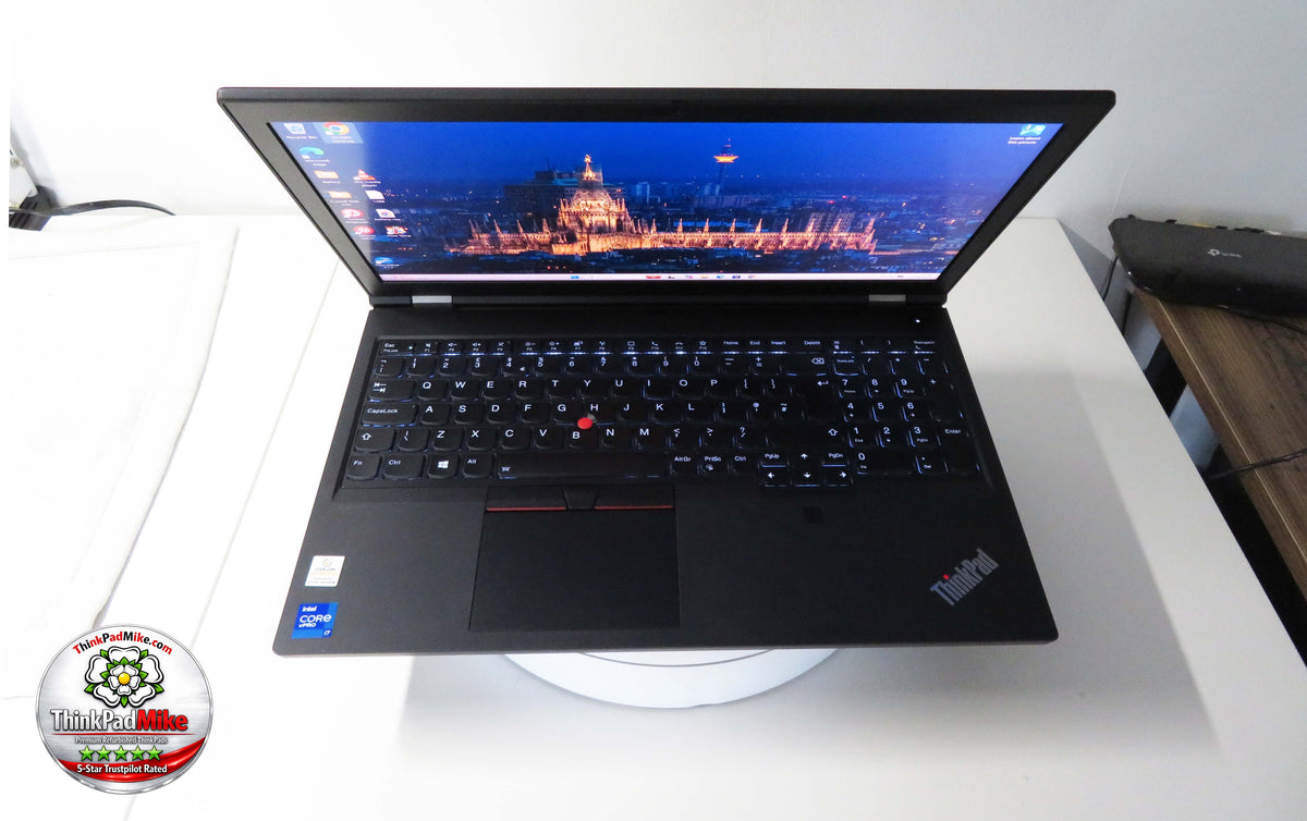Lenovo ThinkPad P15 i7 11850H *8 CORE* 32GB RAM 512GB SSD UHD NVIDIA T1200 (1388)