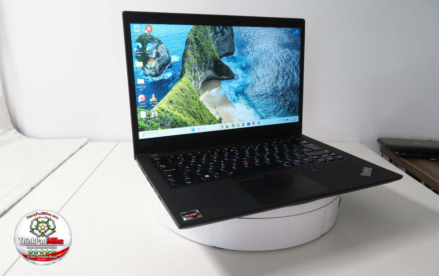 Lenovo ThinkPad T14 AMD Ryzen 7 Pro 8 CORE 32GB RAM 512GB SSD IPS FHD SCREEN B\LKB (1350)