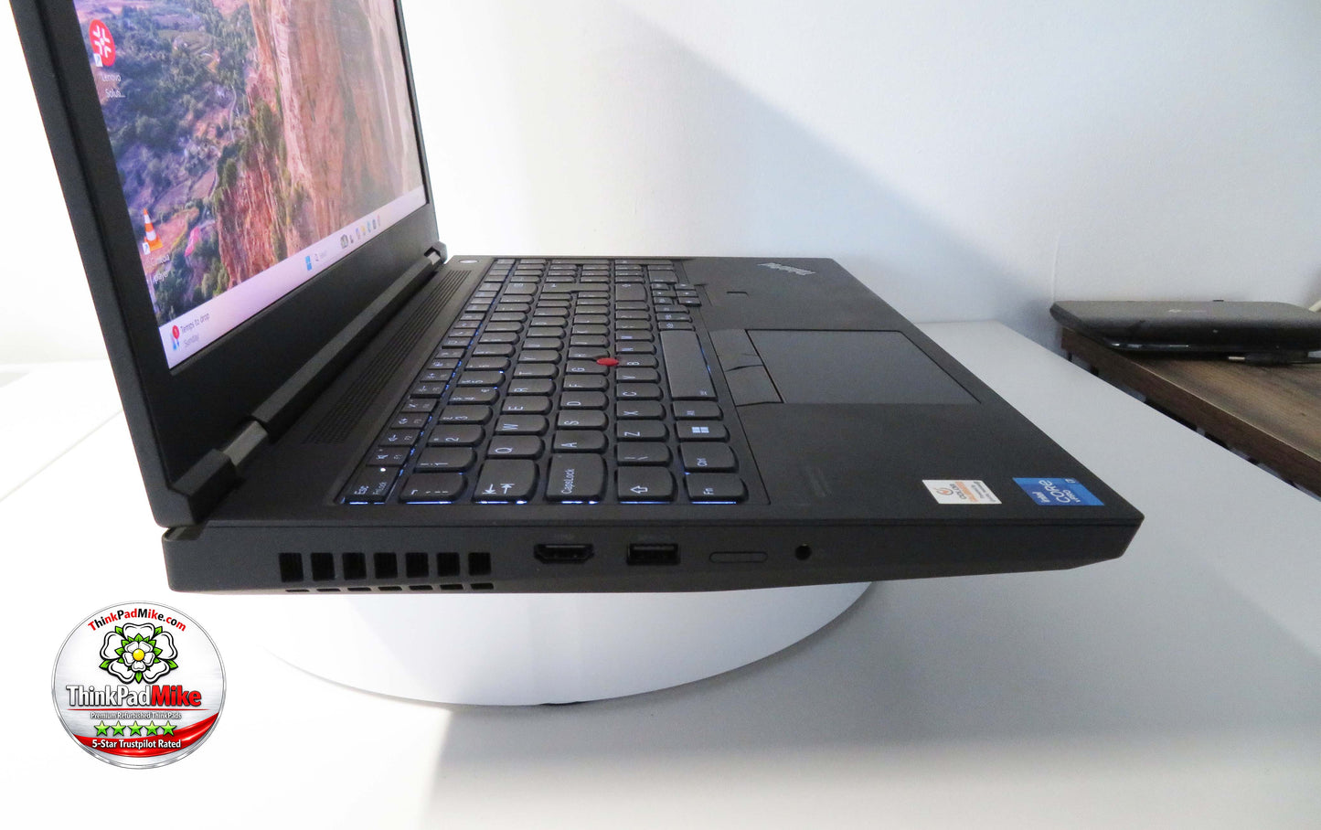 Lenovo ThinkPad P15 i7 11850H *8 CORE* 32GB RAM 512GB SSD UHD NVIDIA T1200 (1357)