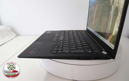 Lenovo ThinkPad X1 Carbon Gen 10 i7-1260P 16GB RAM 256GB SSD 14" OLED (1386)